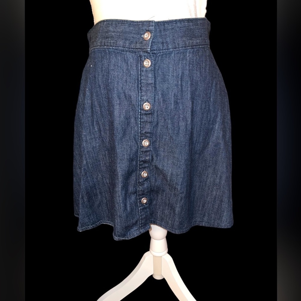MERONA swingy denim skirt, XS, all cotton. Buttons, first real others for show.
